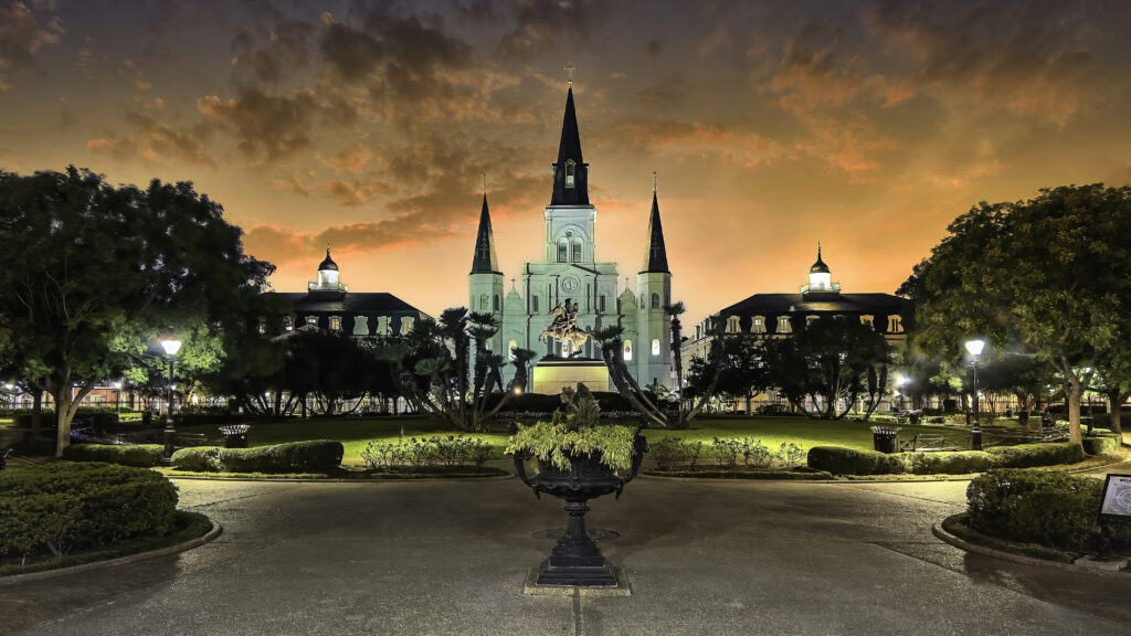 The Jackson Square at dusk, highlighting the historic St. Louis Cathedral.